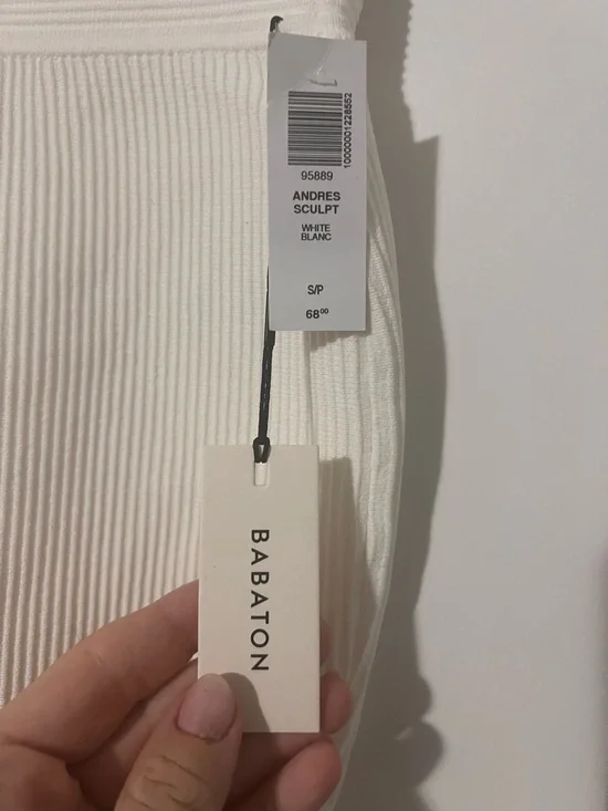 Babaton Andres Sculpt Knit Mini Skirt Ribbed White - Picture 4 of 7